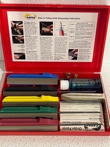 lot 73 image: Knife Sharpening Kit