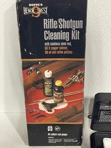 lot 21 image: Gun Cleaning Kit