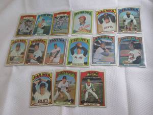 lot 123 image: 1972 Topps Baseball Cards...