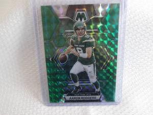 lot 23 image: 2022 Mosaic Aaron Rodgers Green Pri...