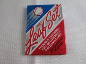 lot 34 image: 1990 Leaf Series 2 Baseball Pack...