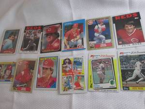 lot 90 image: Assorted Pete Rose Cards...