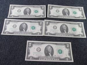 lot 251 image: 5- Sequential. Uncirculated $2 Bill...