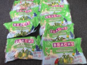 lot 264 image: 8- 8 oz Brachs Mellowcreme & 1 Gum ...