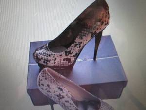 lot 363 image: NIB Bonnibel Faux Snakeskin Stilett...
