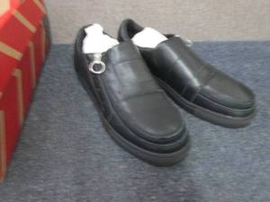 lot 377 image: Billy Black Laceless Oxford Size 10...