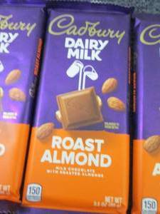 lot 446 image: 6- 3.5 oz Cadbury Dairy Milk Roast ...