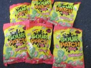 lot 463 image: 6- 8.02 oz Sour Patch Kids Watermel...