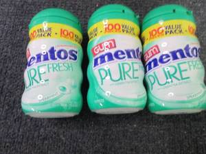 lot 466 image: 3- 100ct Mentos Pure Fresh Gum...