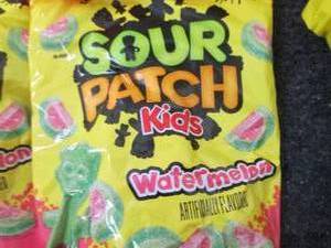 lot 483 image: 6- 8.02 oz Sour Patch Kids Watermel...