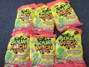 lot 485 image: 6- 8.02 oz Sour Patch Kids Watermel...