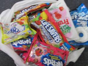 lot 490 image: 12 Assorted Candy Packs...