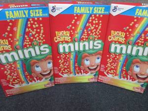 lot 514 image: 3- 18.6 oz Lucky Charms Minis...