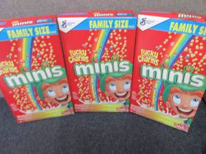 lot 519 image: 3- 18.6 oz Lucky Charms Minis...