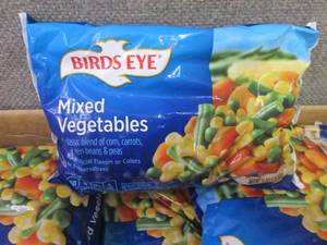 lot 560 image: Case of 12- 16 oz FROZEN Birds Eye ...