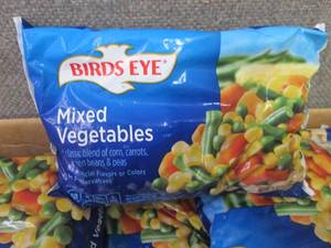 lot 562 image: Case of 12- 16 oz FROZEN Birds Eye ...
