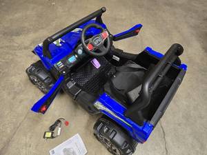 New Kids Speed Adventurer UTV ride-on-toy - Blue - 12V (Retail value over $240)