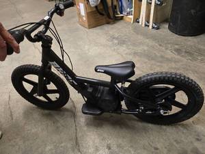 BROC kids 16 electric bike (Retail value over $550.00)