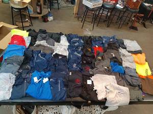 large lots of mens clothes hoodies t-shirts mostly xl-2x