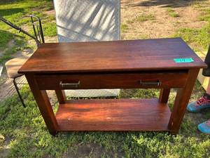 Long entry way table