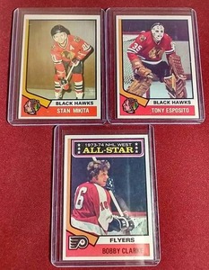 lot 19 image: (3) Vintage Hockey HOFer Cards