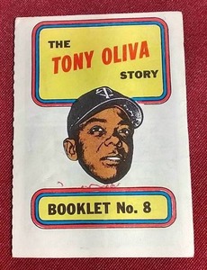 lot 29 image: 1970 Topps Booklets Tony Oliva