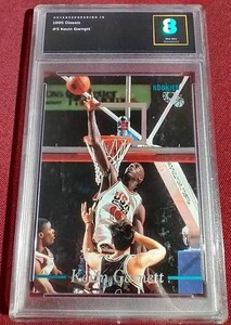 lot 30 image: 1995 Classic Kevin Garnett Rookie Card - Arena 8