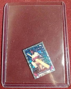lot 85 image: 1993 Topps Micro Prism Foil Kirby Puckett Card