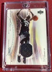 lot 88 image: 2001-02 Upper Deck Kevin Garnett Game-Used Jersey Card