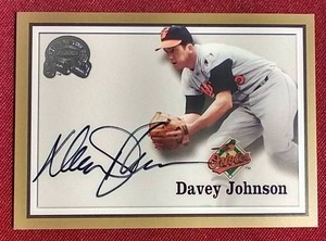 lot 176 image: 2000 Fleer Greats of the Game Davey Johnson Autograph Card