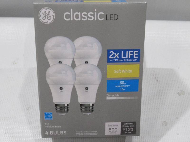 lot 735 image: NEW 12 Pack of GE Classic LED Light Bulbs - A19 800 Lumens 60W10W Soft White