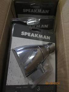 4 speakman anystream shower heads...
