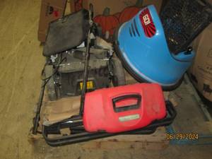 pallet of lawnmower, toy and more...