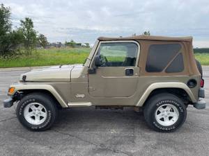 2004 Jeep Wrangler Sahara - 4X4 - MANUAL - 90,496 MILES