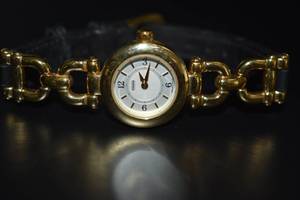 lot 31 image: Coach Watch