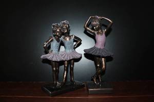 lot 24 image: Sergey Eylanderkov Ballerina Sculptures