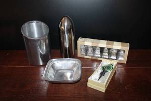 lot 25 image: Modern Metal Barware & Tableware