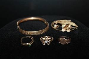 lot 33 image: 14K Gold Rings & Gold Filled Bracelet and Brooch