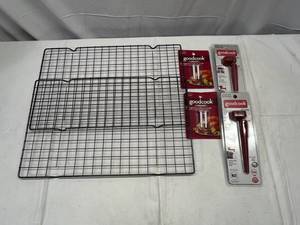 lot 16 image: SSS. 2x 10x16 Cooling Racks,2x Digital Meat Thermoter
