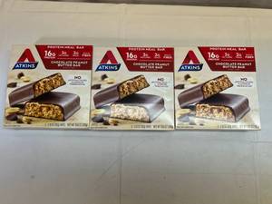 lot 173 image: MM. 3x 5-2.12oz Atkins Chocolate Peanut Butter Bar