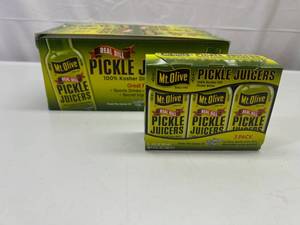 lot 264 image: SS.18x 2oz Mt Olive Pickle Juicers