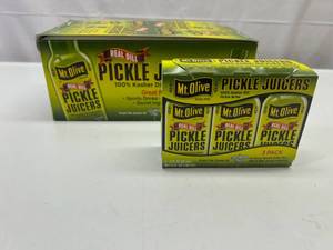 lot 266 image: SS.18x 2oz Mt Olive Pickle Juicers