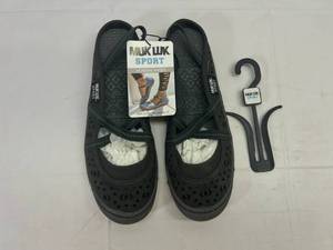 lot 467 image: LL. Muk Luks Sport-Size 10-Black