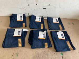 lot 326 image: LOT OF 6 Womens Size 12 Jessica Simpson Ladies Bootcut Jean