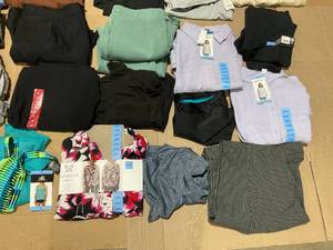 lot 350 image: LOT OF Miscellaneous Large Womens Clothing