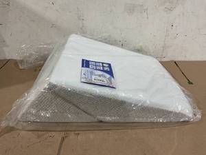 lot 170 image: Sasttie Wedge Pillow for Sleeping Apnea, Adjustable Bed Wedge Pillow for Back Pain Relief