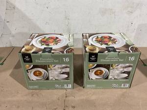 lot 178 image: LOT OF 2 16PCS Members Mark Porcelain Dinnerware Set