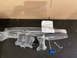 lot 402 image: 2PCS FLYCLE Roof Rack Cross Bars Fit for 2021 2022 2023 2024 Sorento & Sorento Hybird with Lock