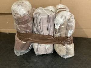 lot 468 image: LOT OF Dry Towels