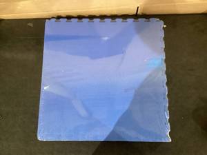 lot 477 image: 12PCS Stalwart EVA Foam Mat Floor Tiles for Home Gym and Playrooms